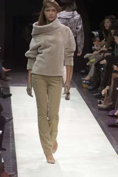 Look 32